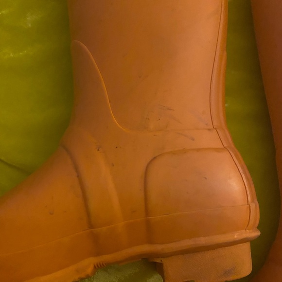 Hunter Tall Rain Boots Marigold Orange - Picture 9 of 10